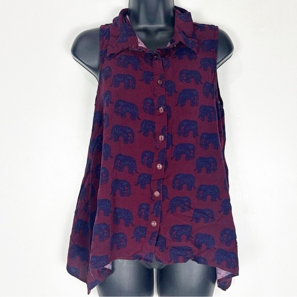 ModCloth Women's M Elephant Print Button Down Collared Asymmetrical Hem - Picture 2 of 10